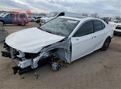 تۆیۆتا کامری